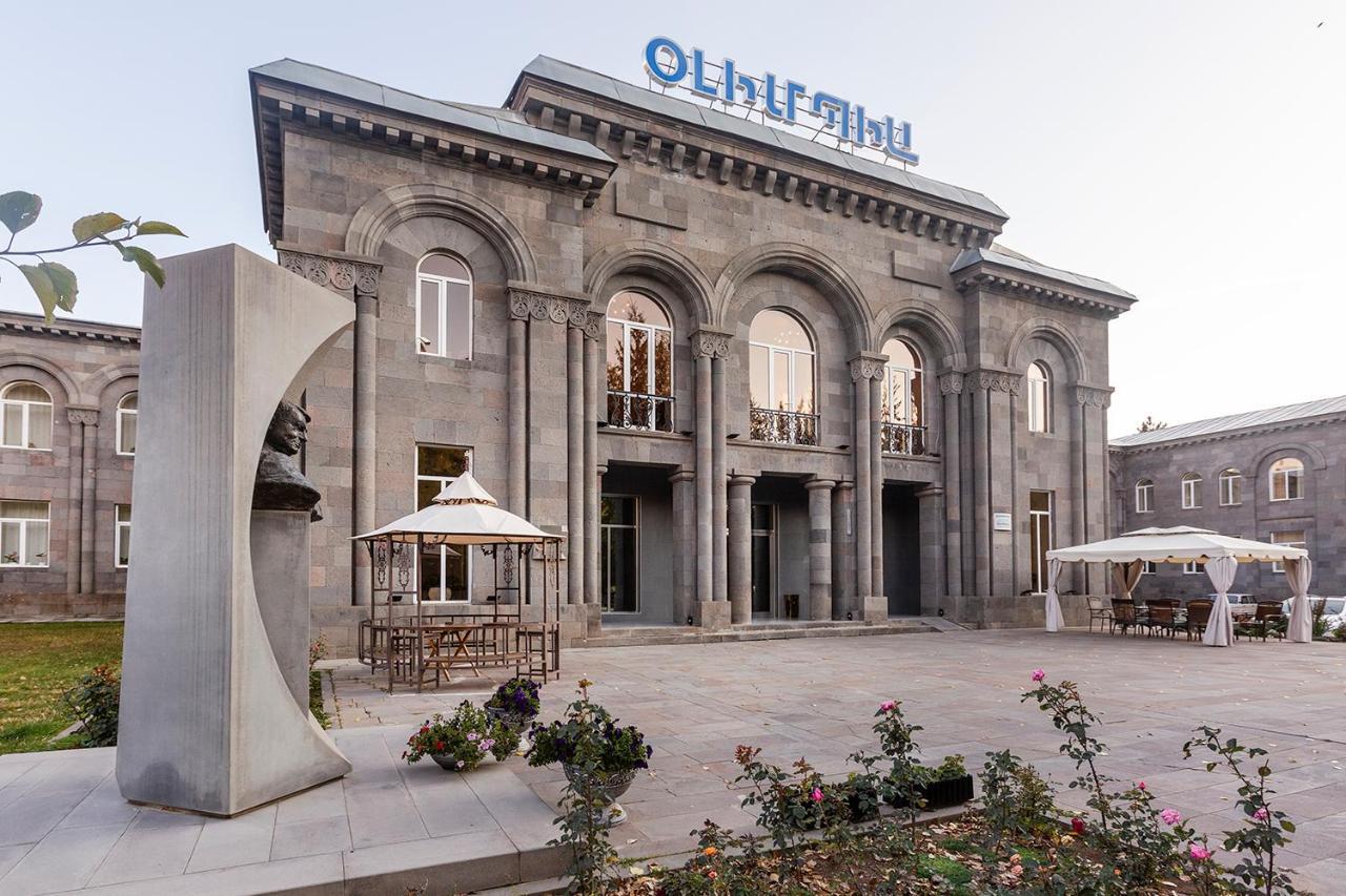 Jermuk Olympia Sanatorium Hotell Exteriör bild